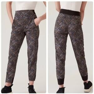 Athleta Trekki North Jogger Women's Black Floral Nylon Stretch Pull On Size 6P